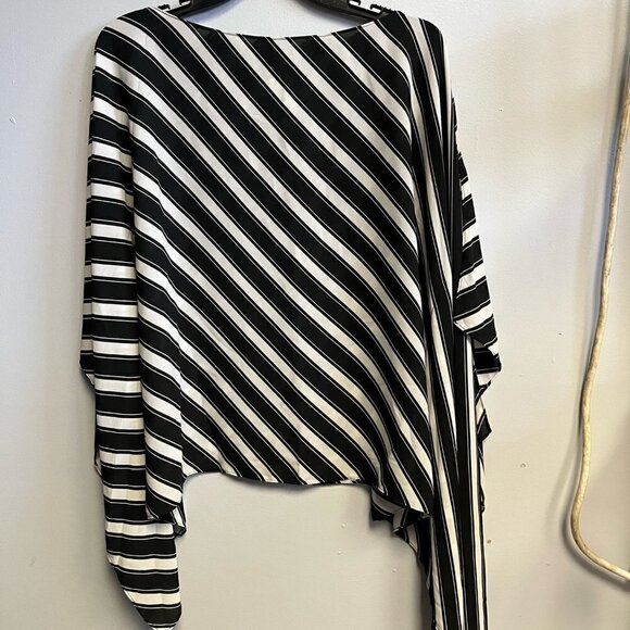 Vince Camuto Tops - B1123-18M Vince Camuto Sheer Shrug